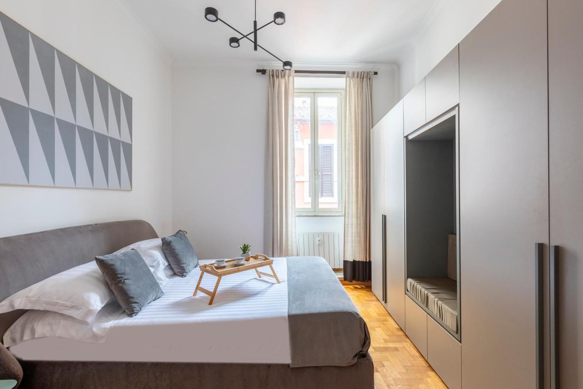 Romac - Condotti Suite By Spanish Steps Eksteriør billede